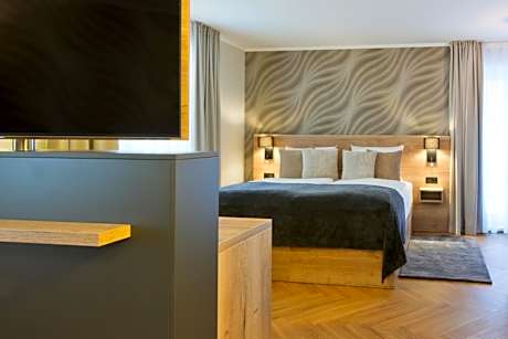 Deluxe Junior Suite