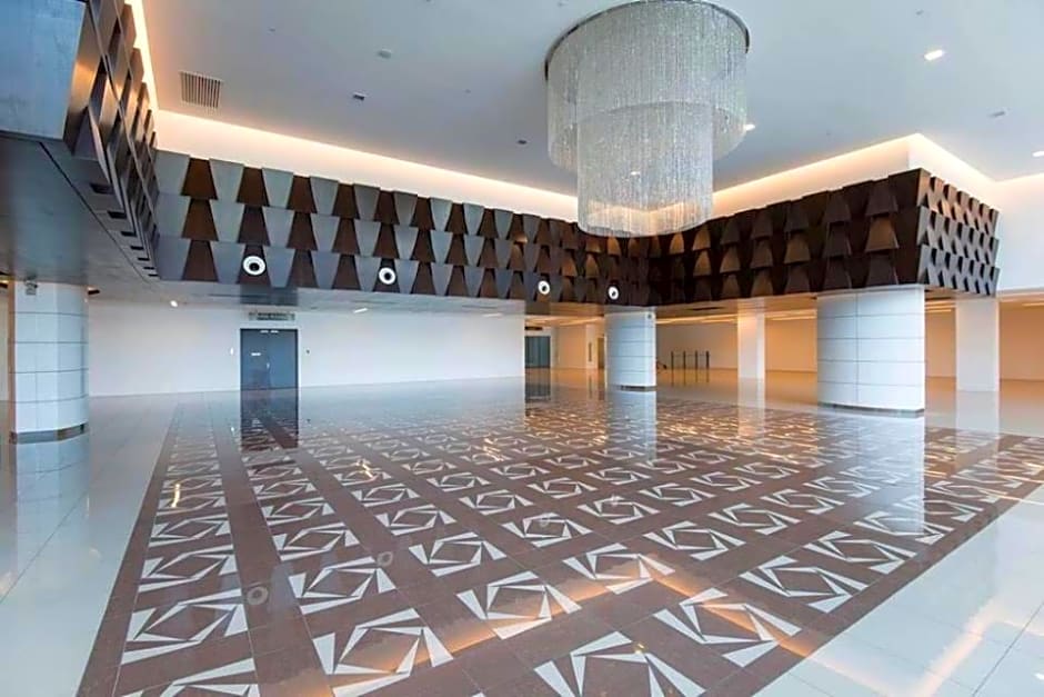 Trefoil Setia Alam- Simple No 5- Near Setia City Mall & Convention Centre