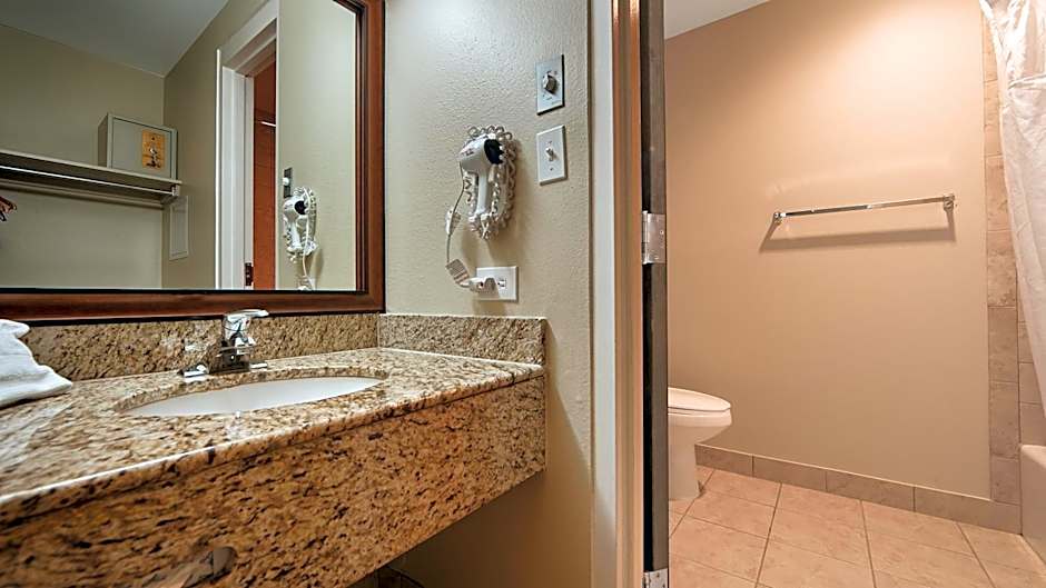 Best Western University Inn