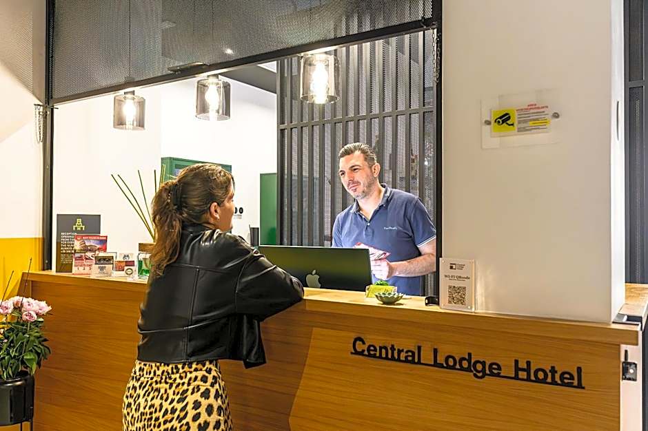 Central Lodge Hotel