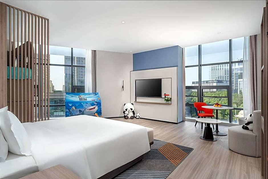 Holiday Inn Express Yinchuan Yuehai By IHG