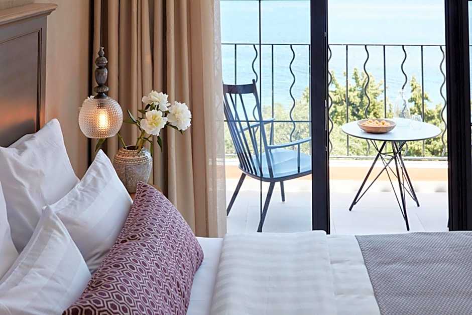 Nido, Mar-Bella Collection an SLH hotel