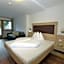 Molaris Lodge