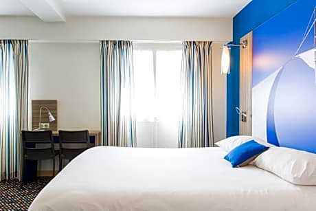 Standard Room with 1 Double Bed