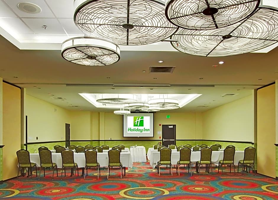 Holiday Inn Hotel & Suites Anaheim By IHG