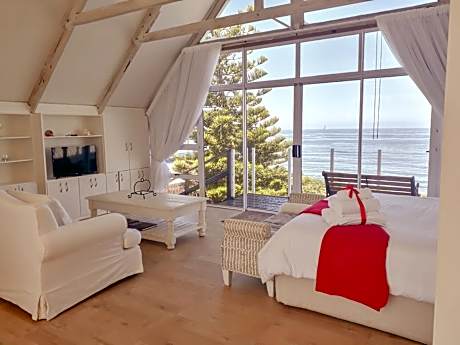 Whales Way Ocean Retreat