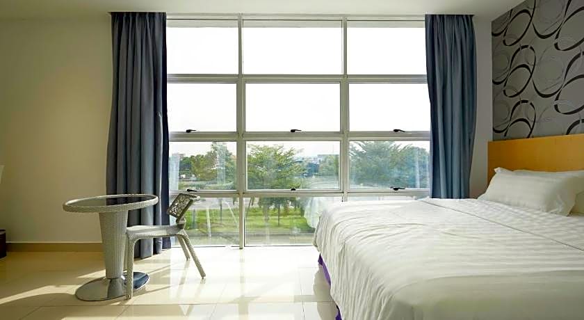 East Sun Hotel