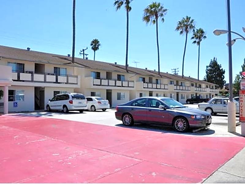 Lax Suites – Inglewood, CA