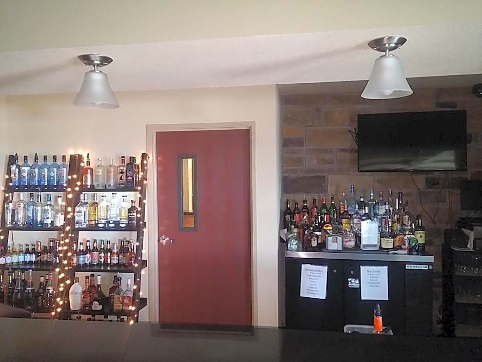 Cobblestone Inn & Suites - Holyoke