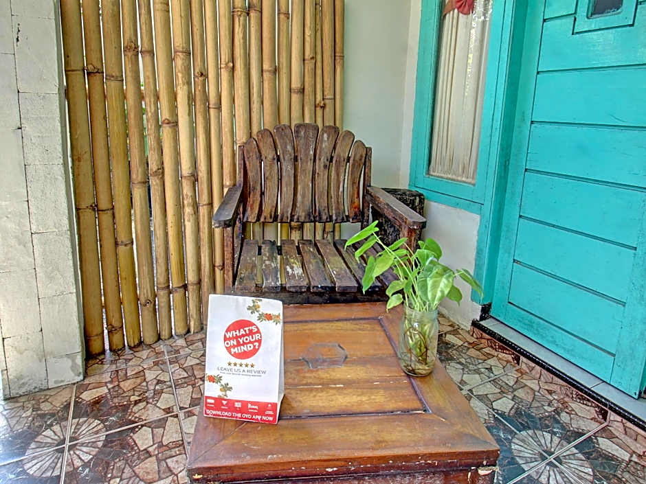 OYO 92825 Kamar Lombok