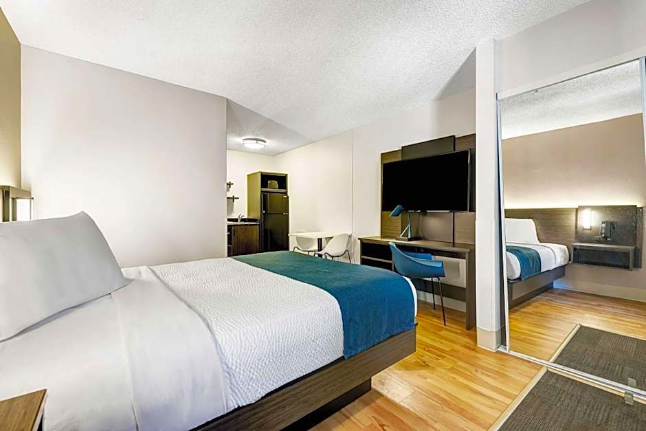 Studio 6-Mountlake Terrace, WA - Seattle
