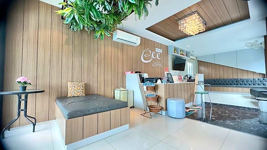 Bee Orchid Pool Villa