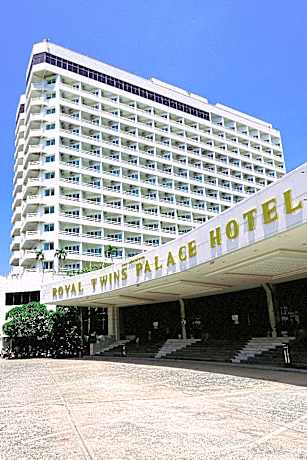 Royal Twins Palace Hotel