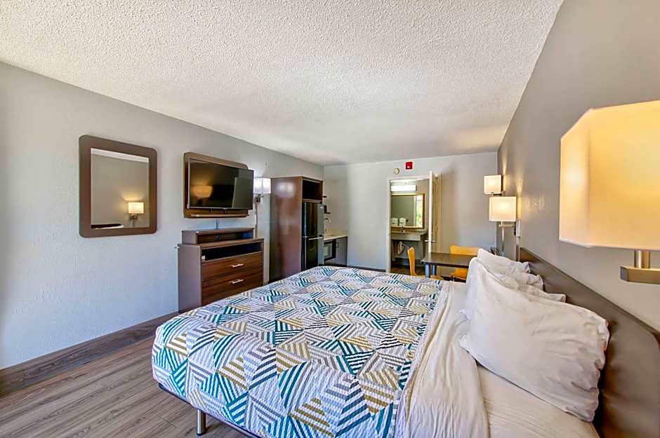 Motel 6 Birmingham, AL - Medical Center - nverness Hwy 280