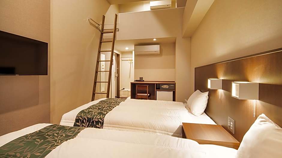 Kyoto City Gardens Hotel – Kyoto, IL