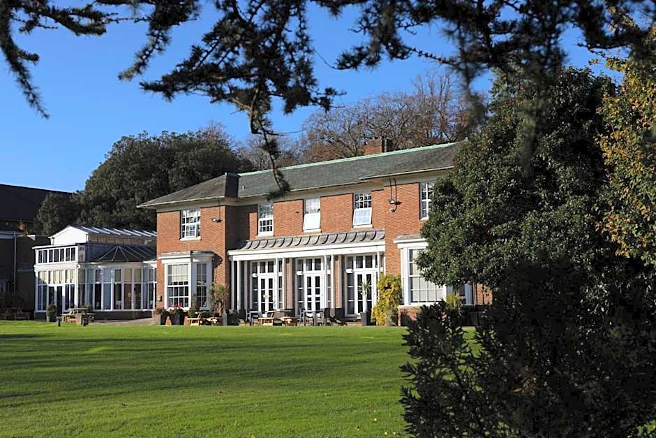 Best Western Plus Kenwick Park Hotel