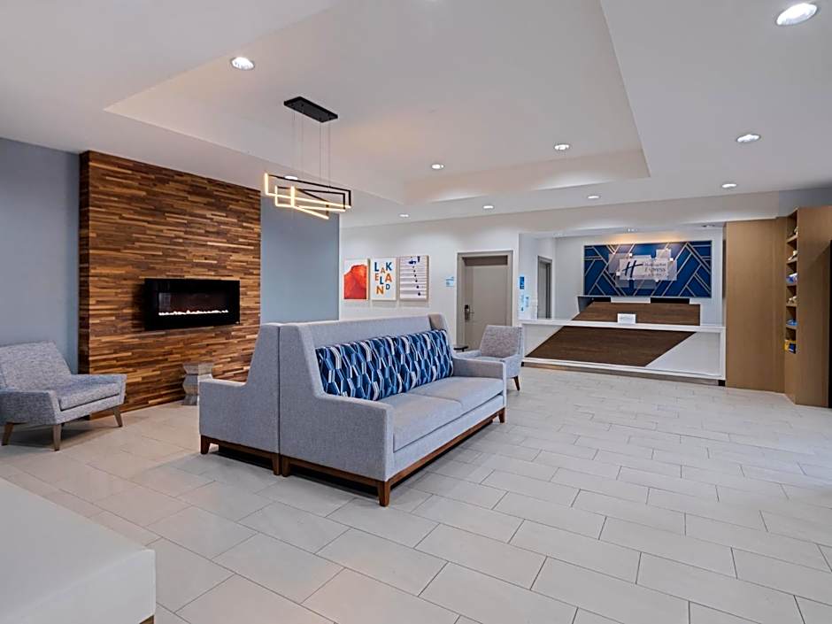 Holiday Inn Express & Suites Lakeland North - I-4 By IHG