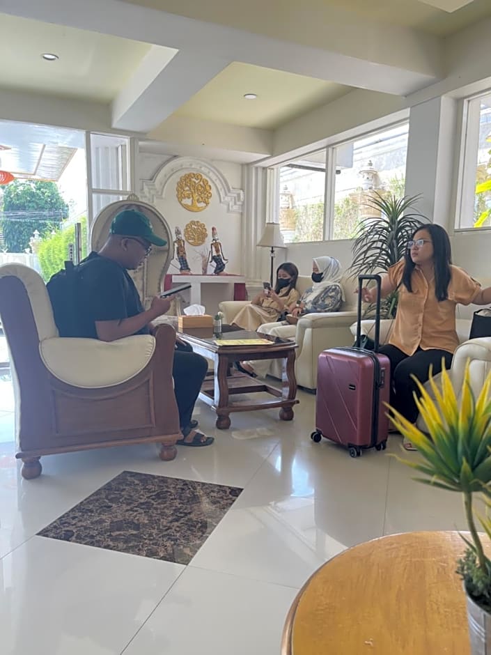 Votel Hotel De'Pratnya Kediri