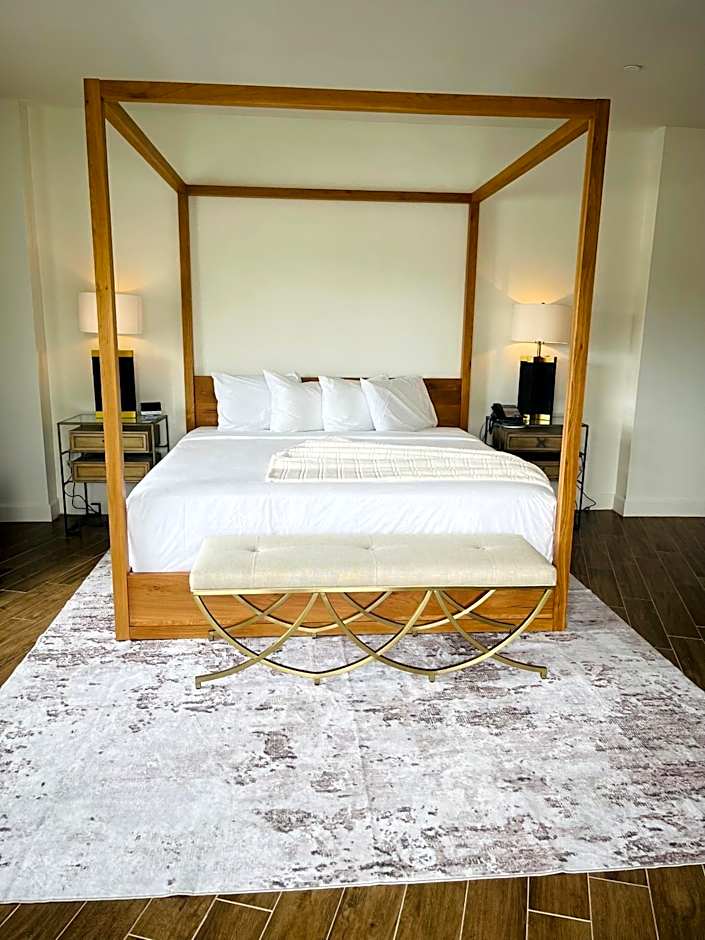 The Chateau at Lake La Quinta