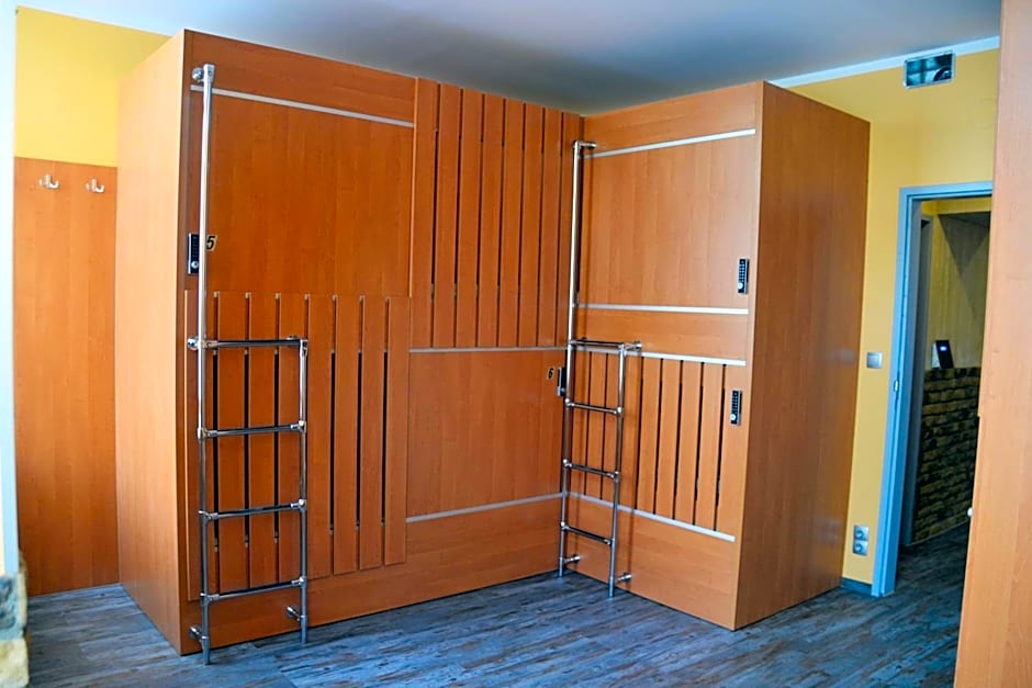 Do Step Inn Central - Self-Service-Hostel