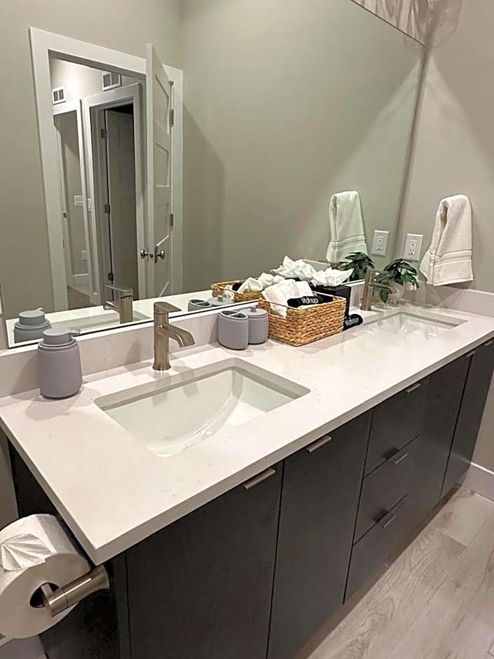 New East Deer Valley, 1 min, B6301, Luxury 3br condo, Park City 10 min