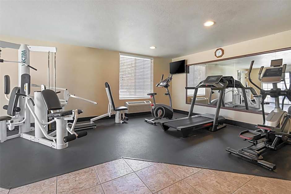 Best Western Plus John Jay Inn & Suites