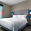 avid hotels - Macon North By IHG