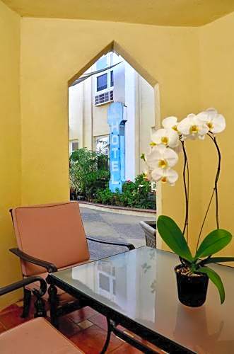 El Primero Boutique Hotel