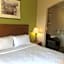 Holiday Inn Express Hotel & Suites Howell By IHG