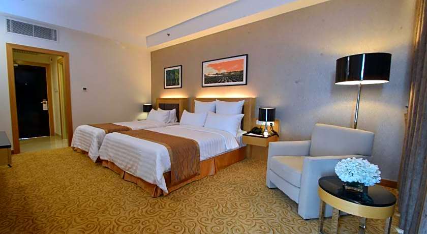 Tenera Hotel & Suites