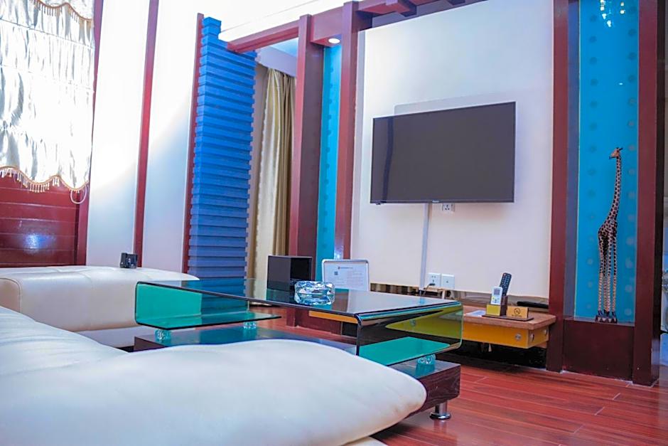 Best Western Plus Paramount Hotel