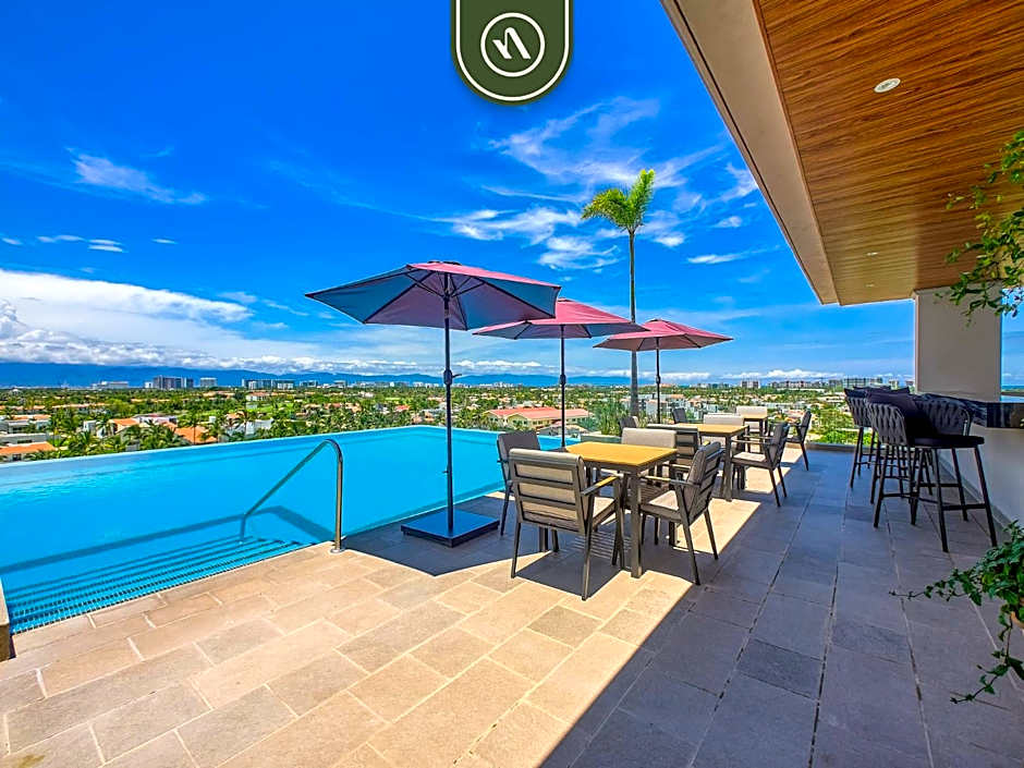 2BR Condo in Nuevo Vallarta - Private Terrace