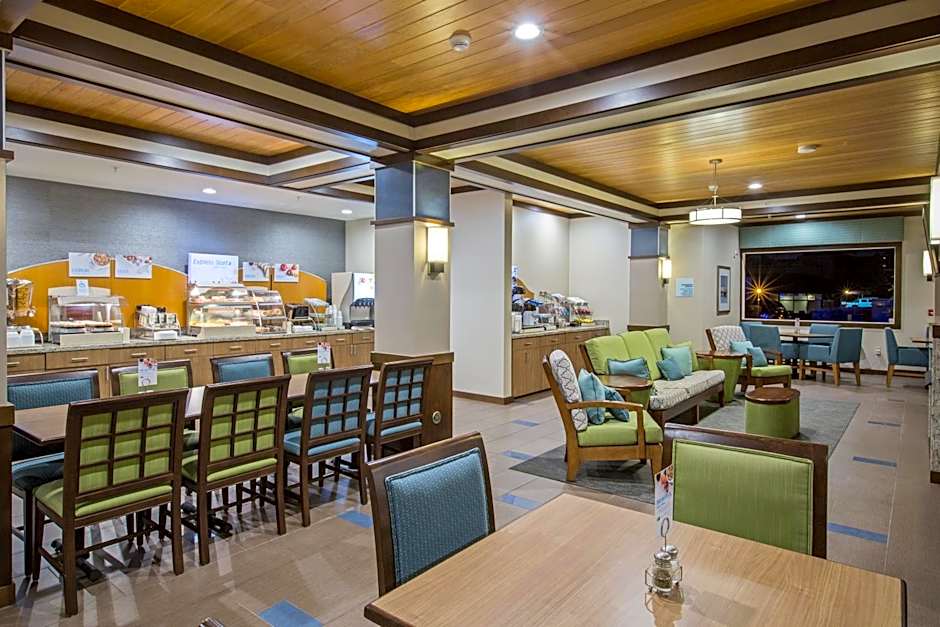 Holiday Inn Express & Suites Kailua-Kona By IHG