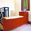 OYO 91649 Orange Homestay Makassar