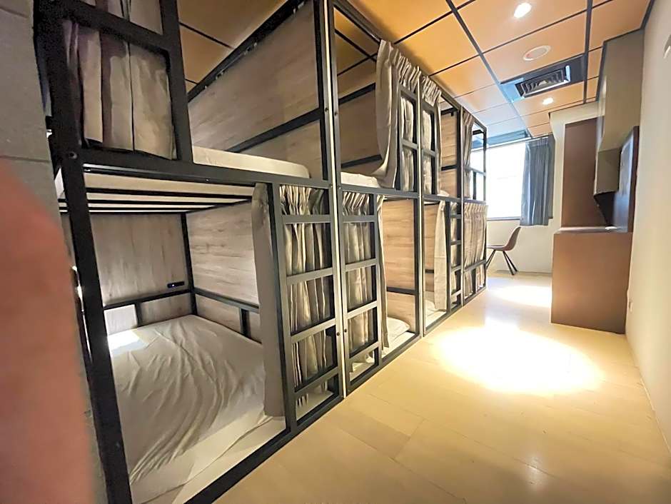 Photo 1 of 1 of Bed in 8-Bed Mixed Dormitory Room