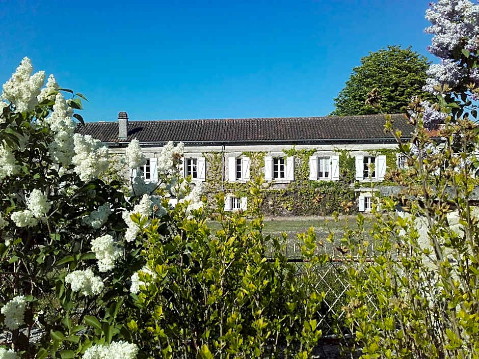 Logis Hotels Domaine du Chatelard