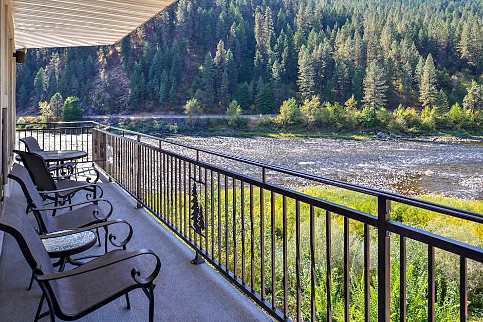 Best Western Lodge at River's Edge