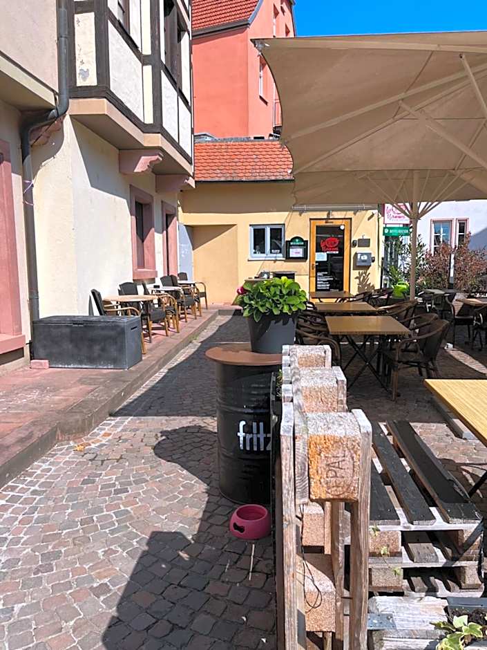 La Flamme Wertheim garni