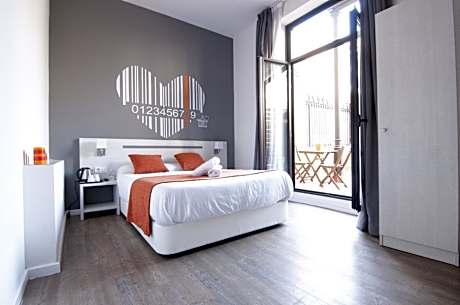 Hostal Live Barcelona