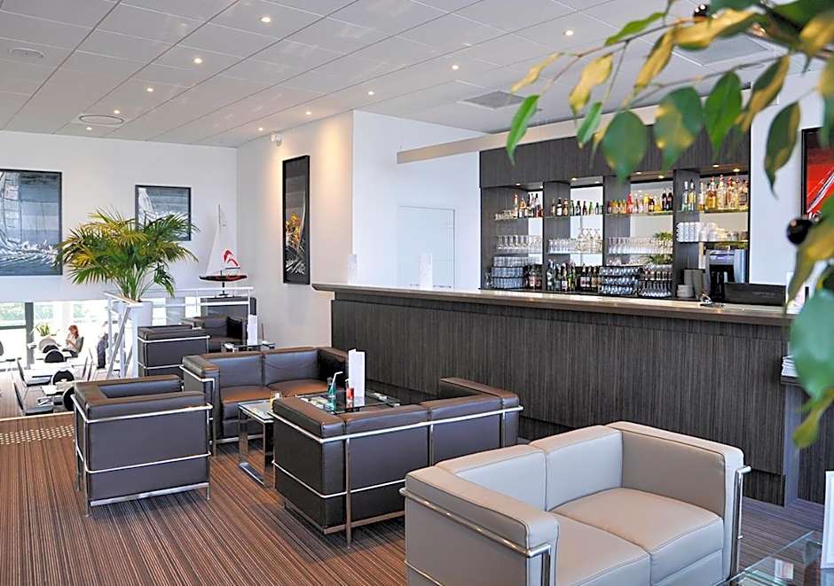 Golden Tulip Pornic Suites