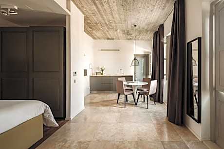 Penthouse Suite