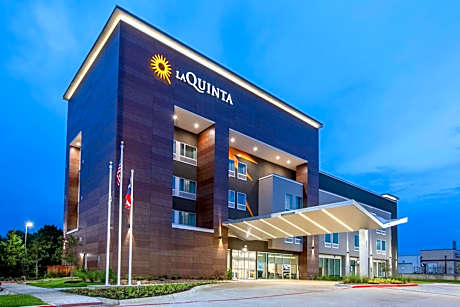 La Quinta Inn & Suites by Wyndham Dallas - Duncanville