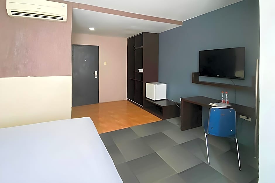 Urbanview Hotel Asyra Makassar