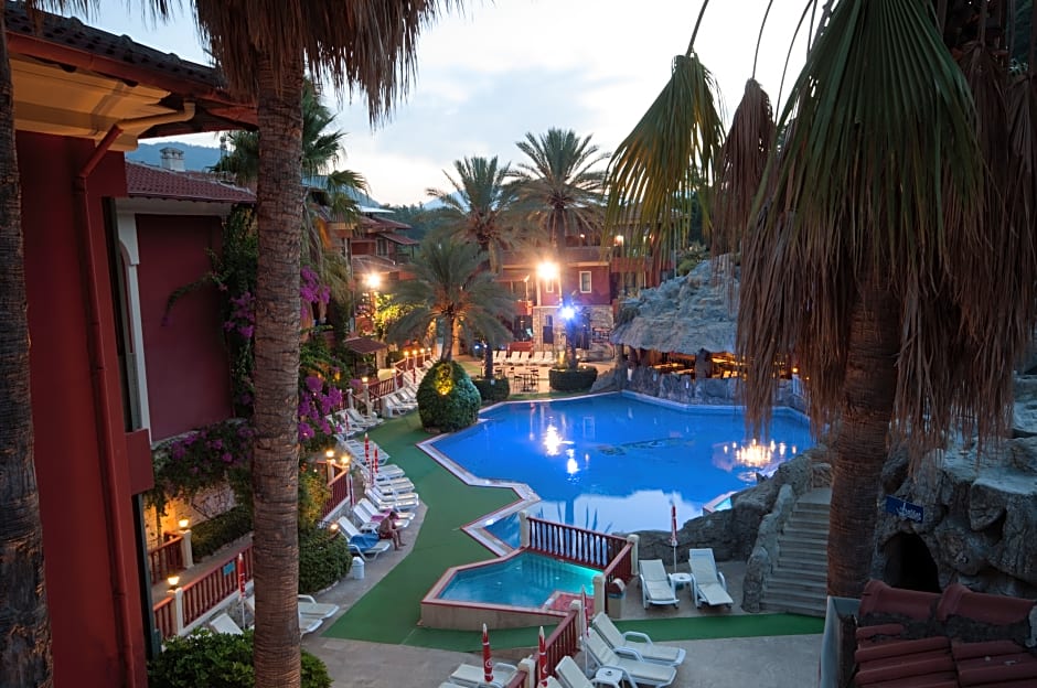 Grand Aquarium Apart