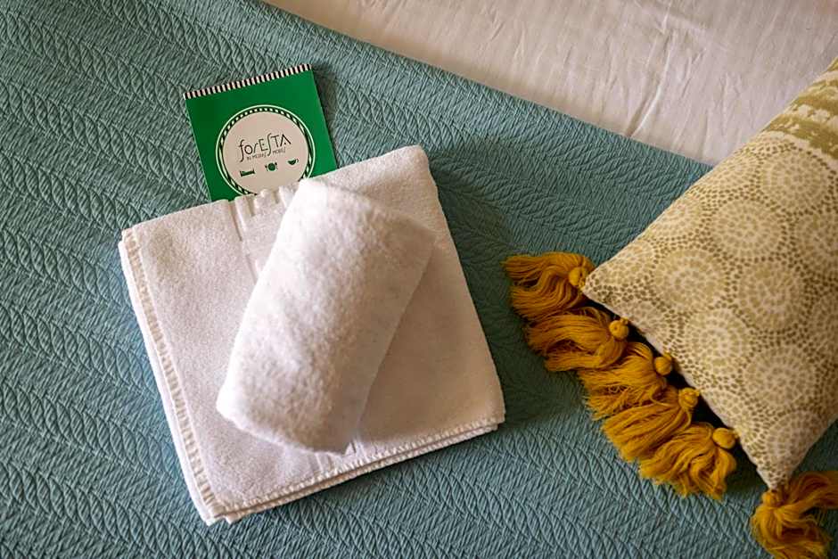 Foresta in Medias Mores