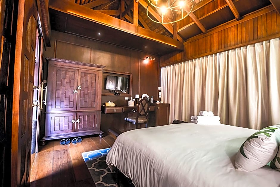 Amara Villa Khao Ka Lok