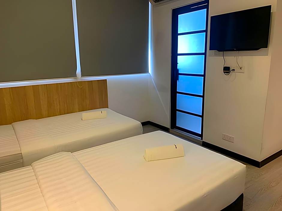 THE DAILY HOTEL
