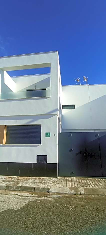 APARTAMENTO TURISTICO EN LEBRIJA