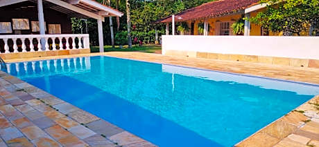 House with an Amazing Pool Very Close to the Beach