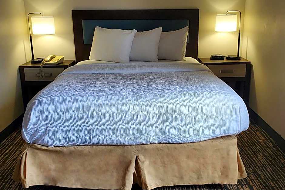 Wingate by Wyndham Canton-Hall of Fame